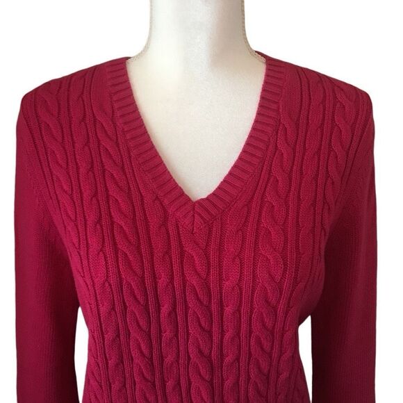 VTG IZOD‎ Women’s V-neck Cable Knit Pullover Sweater in Deep Fuchsia, Medium - Picture 2 of 7